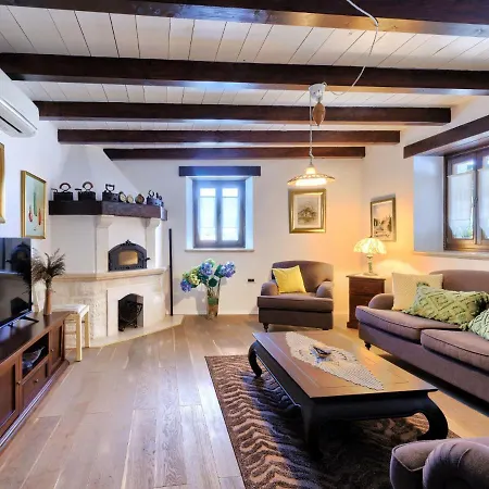 Stancija Dujuni By Interhome