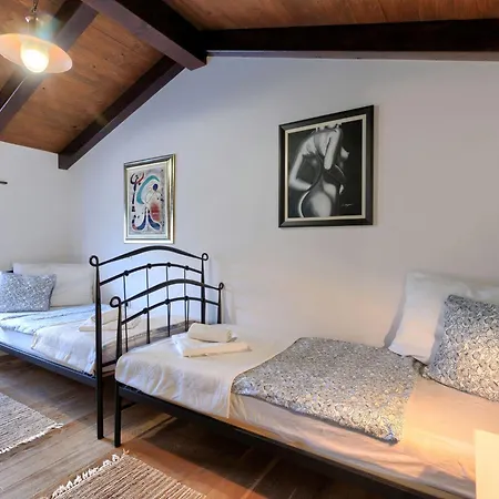 Stancija Dujuni By Interhome